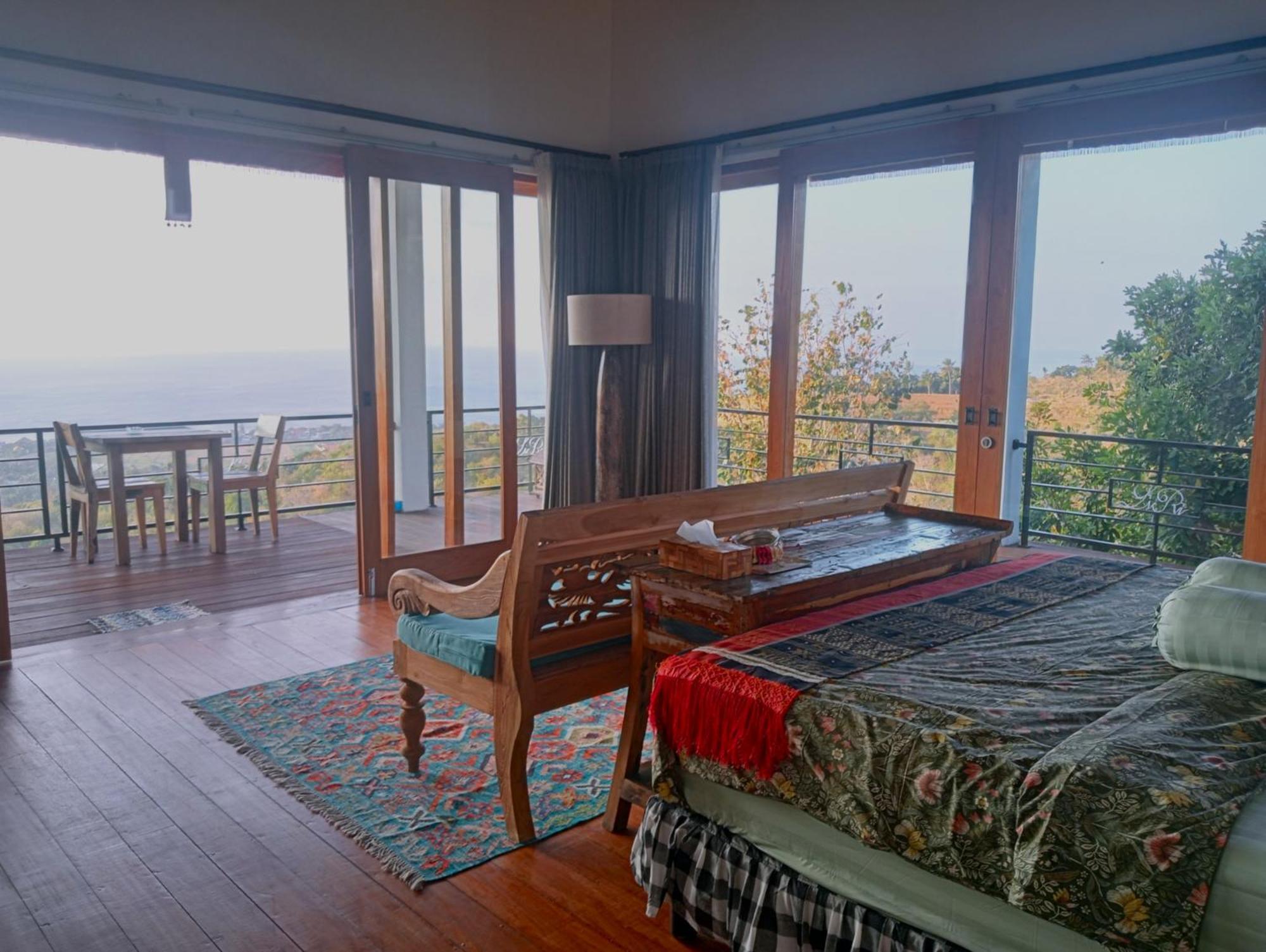 Liri Villa - Ocean, Hills, Valley View โลวินา ภายนอก รูปภาพ
